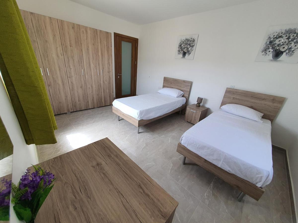 Pretty 2 Bedroom Apartment With Shared Pool St. Paul's Bay Exterior foto